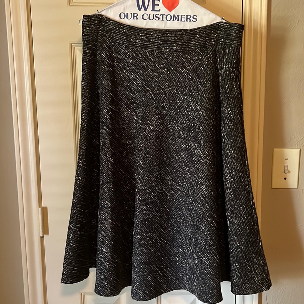 Black, cream and silver metallic fit and flare skirt size XL